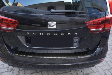 SEAT-ALHAMBRA-2-Czarna4.jpg