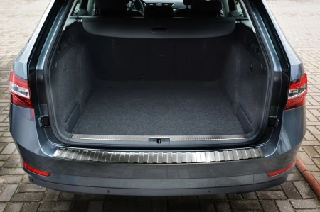 SKODA-SUPERB-3-KOMBI1.jpg