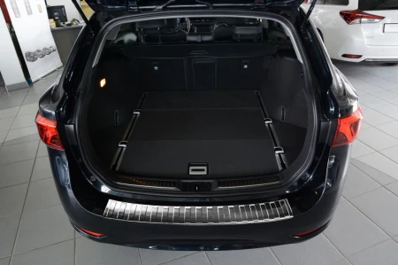 AVENSIS-Mk-3-FL-Kombi-Nakladka4.jpg