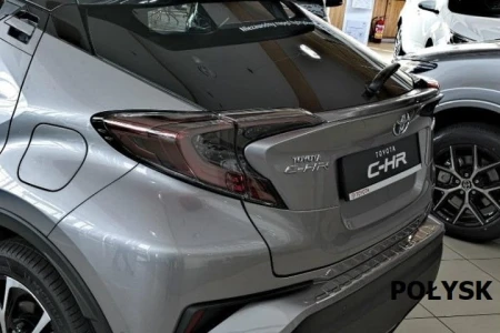 TRAPEZ-Toyota-CHR-2016-lustro.jpg