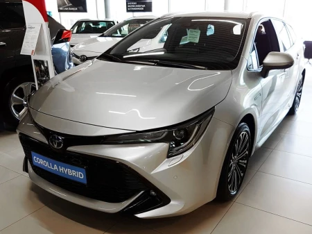 Toyota-Corolla-12-Kombi-Stal-3.jpg