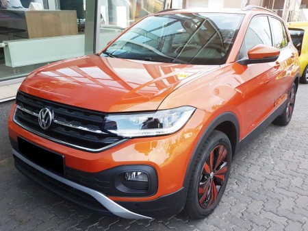 VOLKSWAGEN-T-Cross-1.jpg