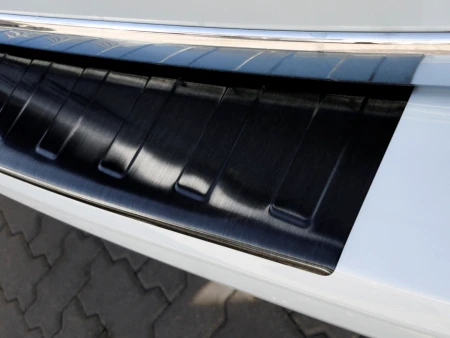 VOLKSWAGEN-TRANSPORTER-T6-FURGON-Czarna3.png