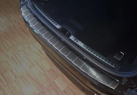 VOLVO-V90-Czarna-Nakladka3.jpg