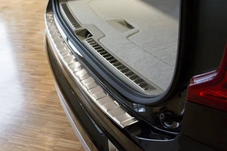 VOLVO-XC90-2-Nakladka-listwa-ochronna2.jpg