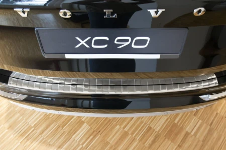 VOLVO-XC90-2-Nakladka-listwa-ochronna4.jpg