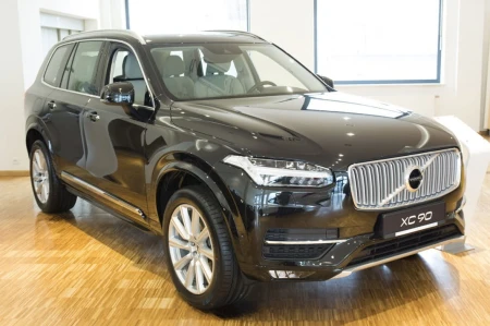 VOLVO-XC90-2-Nakladka-listwa-ochronna1.jpg