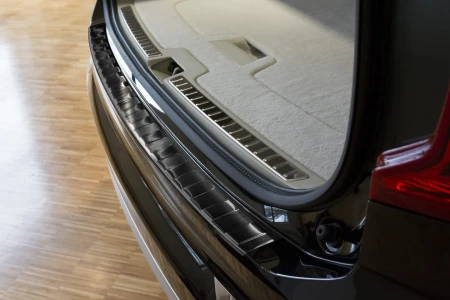 xc90 black4.jpg
