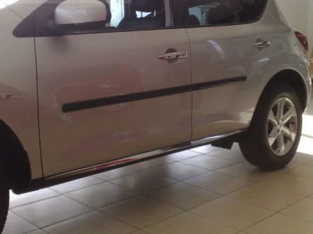 listwy-boczne-nissan-murano.jpg