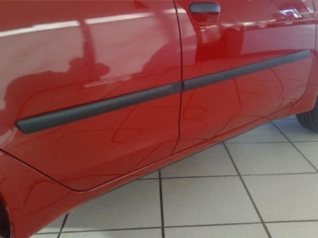 listwy-boczne-mitsubishi-colt2.jpg
