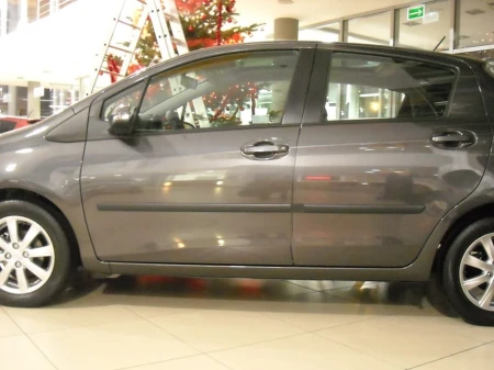 yaris3.jpg