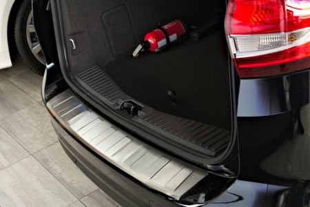Nakladka-na-zderzak-Ford-C-Max-FL-2014-HB5_[51142]_1200.jpg