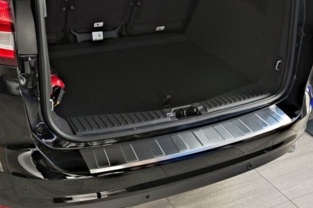 Nakladka-na-zderzak-Ford-C-Max-FL-2014-HB5_[51147]_1200.jpg