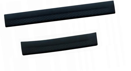 Toyota RAV4 2019 - Nakładki progowe.png