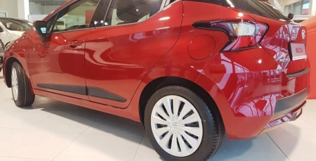 Nissan Micra k14 5d 2017 - Listwy boczne(2).png