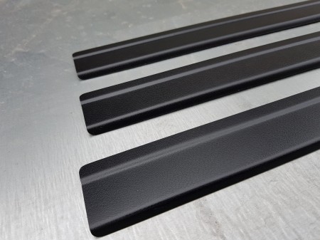 listwy progowe black.jpg