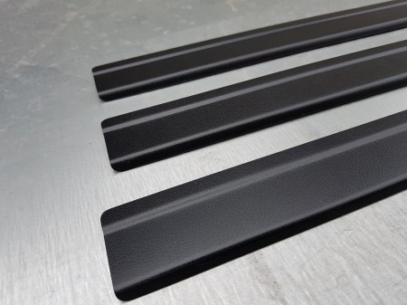 listwy progowe black.jpg