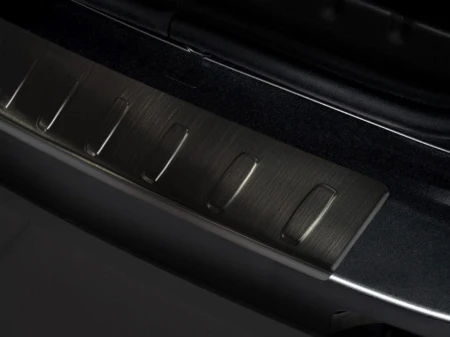 Dacia-Duster-czarna2.jpg