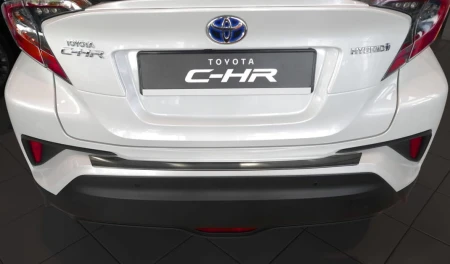 Toyota-CH-R-czarna2.jpg
