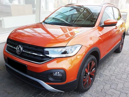VOLKSWAGEN-T-Cross-Czarna5.jpg