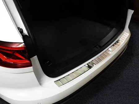 Volkswagen-Touareg-3-stal4.jpg