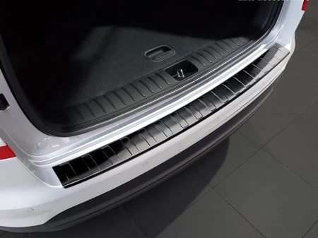 HYUNDAI-TUCSON-3-Czarna5.jpg