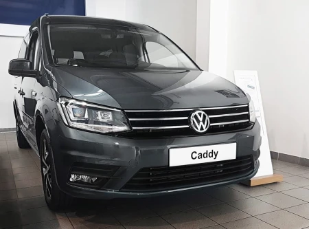 Volkswagen-Caddy-czarna5.jpg