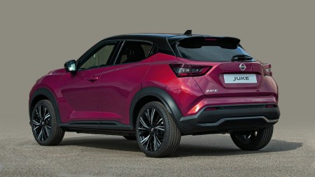 nissan juke ii 2019- at.jpg