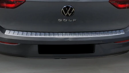Nakladka-na-zderzak-tylny-do-Volkswagen-Golf-8-Hatchback-2.jpg