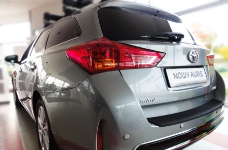 auris 2013-214kombi..jpg