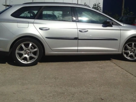 listwy-boczne-seat-leon.jpg