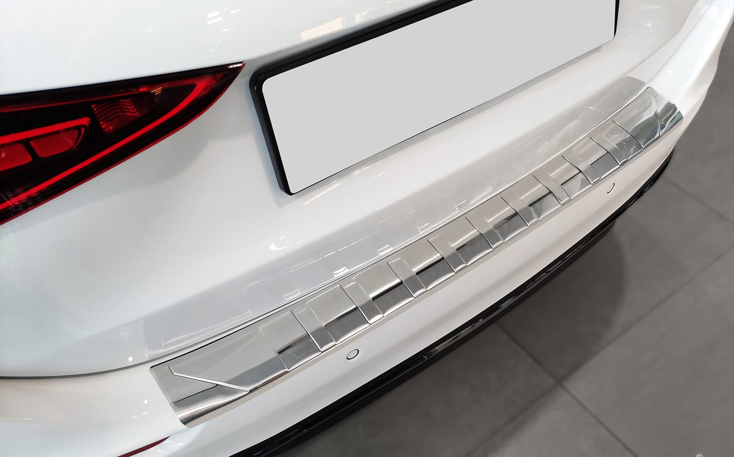 2 35810 MERCEDES C KLASA V T-MODEL (S206) 2021- LB2L.jpg