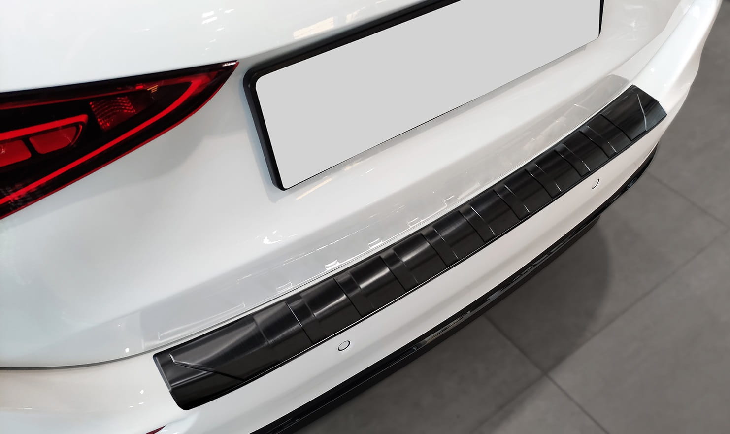 2 45267 MERCEDES C KLASA V T-MODEL (S206) 2021- LB2L.jpg