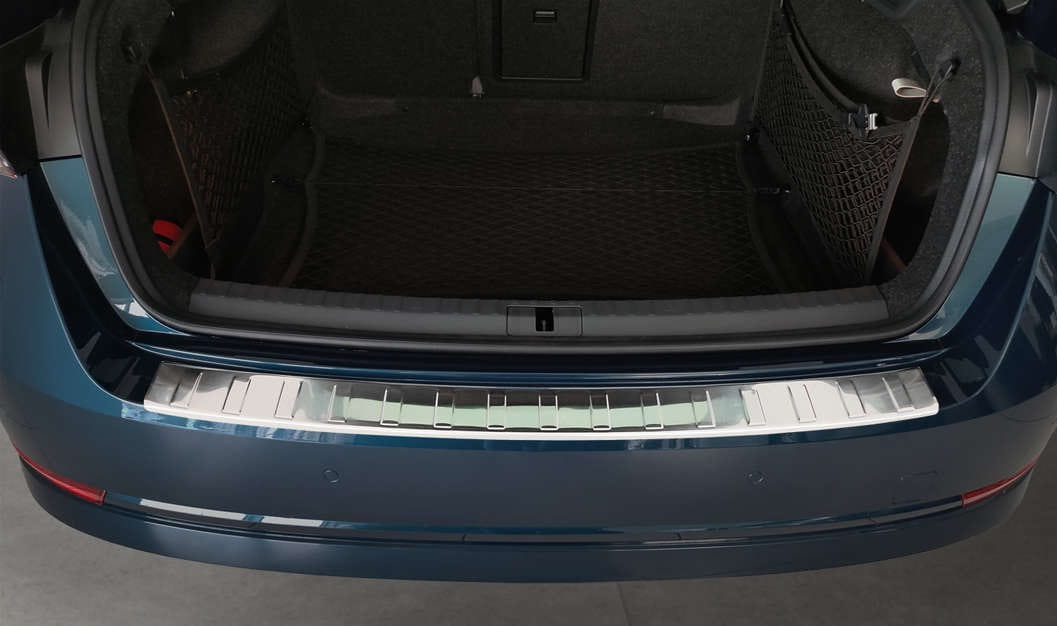pol_pl_Nakladka-na-zderzak-tylny-do-Skoda-Octavia-4-Liftback-Stal-2225_12.jpg
