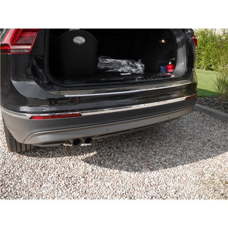 listwy-zderzaka-tylnego-volkswagen-tiguan-2015-2022 (1).jpg