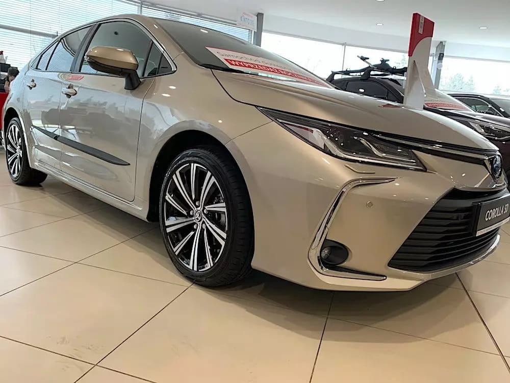toyota-corolla-sd-2023-listwy-boczne (4).jpg