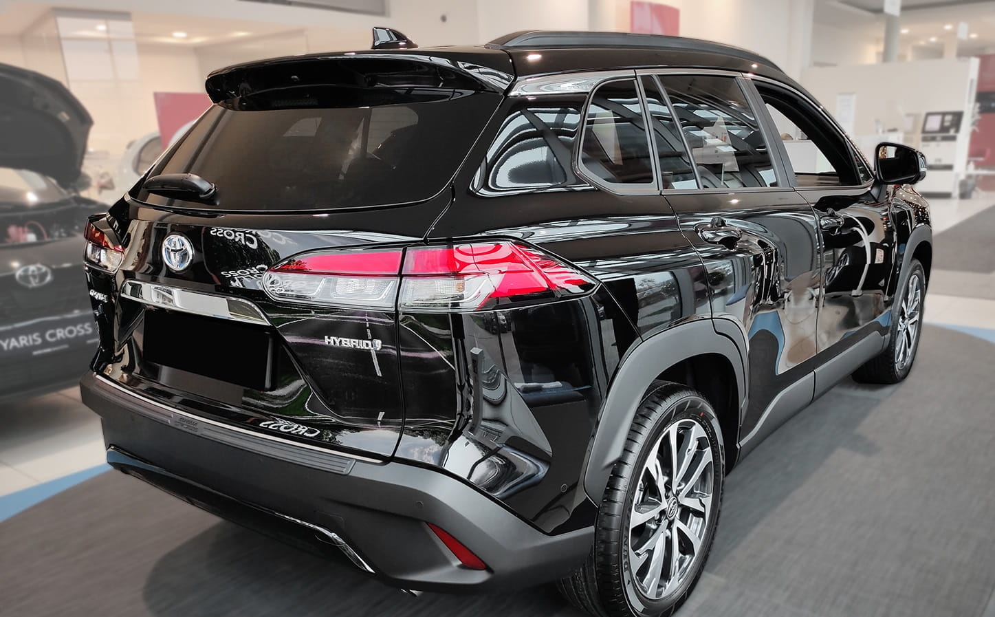 2 38101 TOYOTA COROLLA CROSS (XG1TJ) 2022- TL.jpg