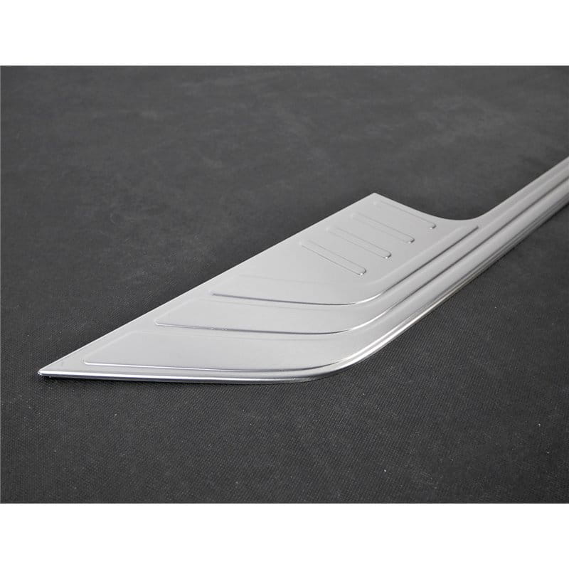 listwa-wewnetrzna-bagaznika-mercedes-vito-v-klasa-w447-2014-mat (1).jpg