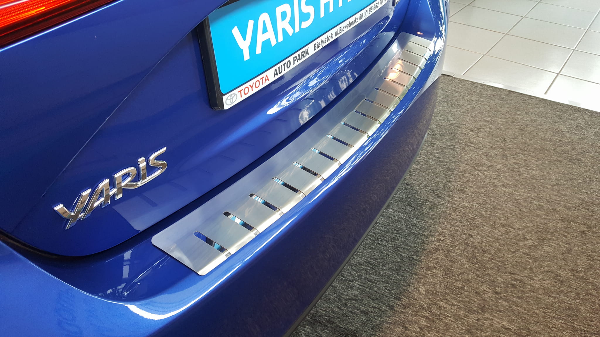 Toyota_Yaris_III_1FL-25-4026.jpg