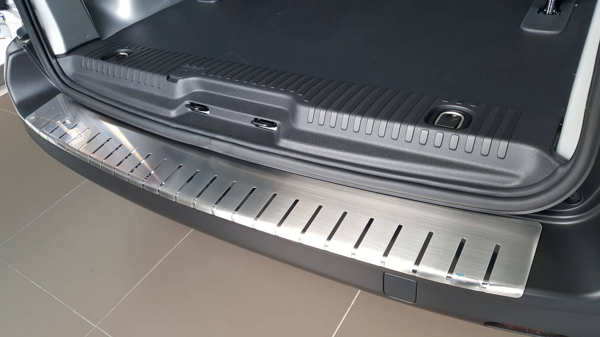 Peugeot_Expert_III_25-5550_01 (2).jpg