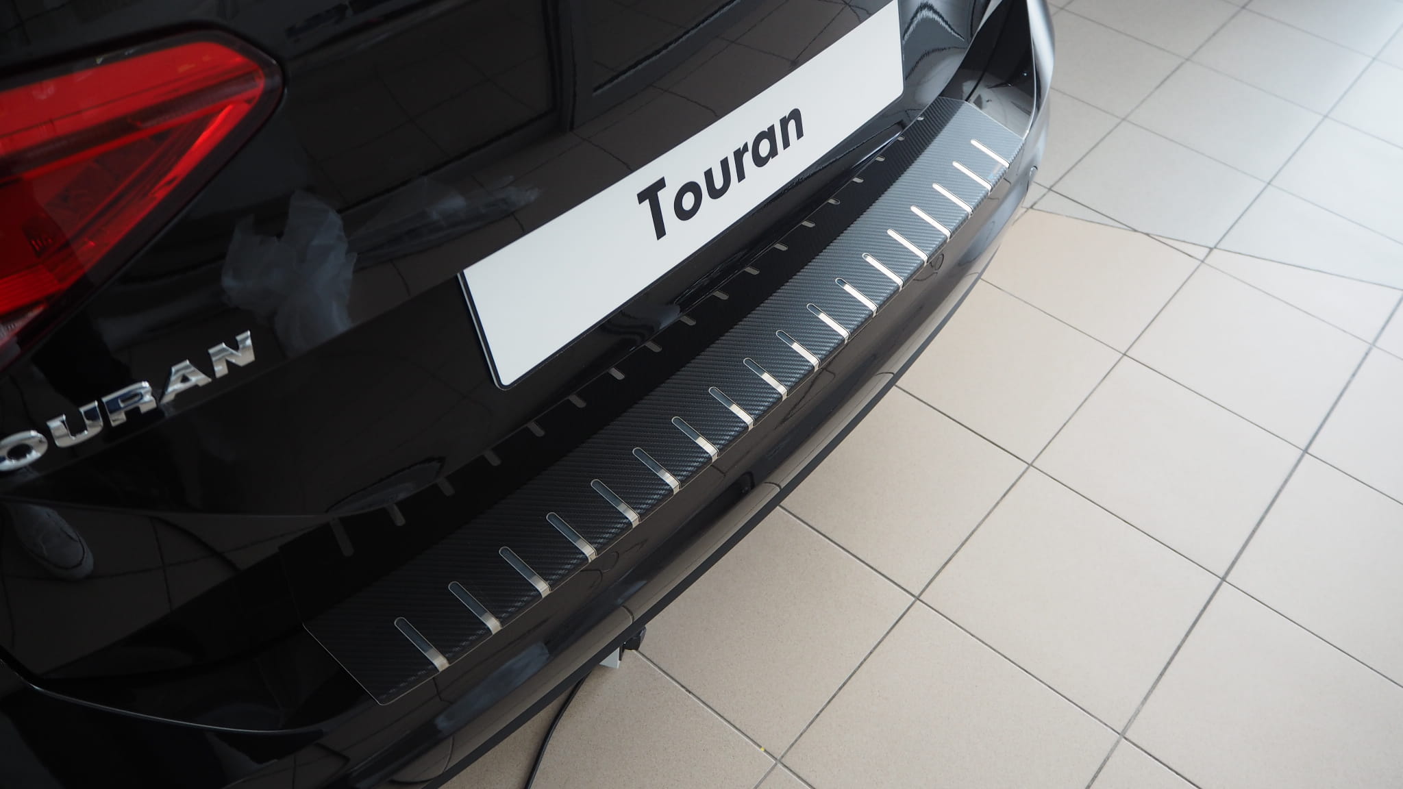 VW_Touran_III_30-5536_02.JPG