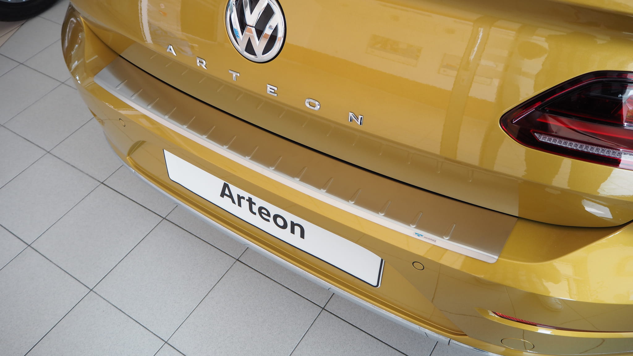 Volkswagen_Arteon_50-5578_02.JPG