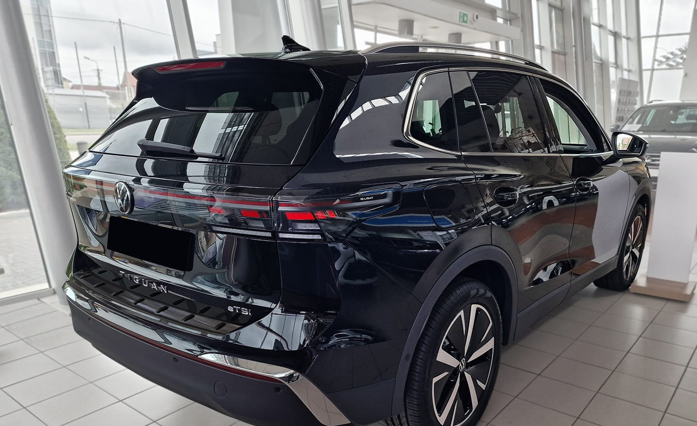 2 54053 VOLKSWAGEN TIGUAN III 2024- ATL.jpg