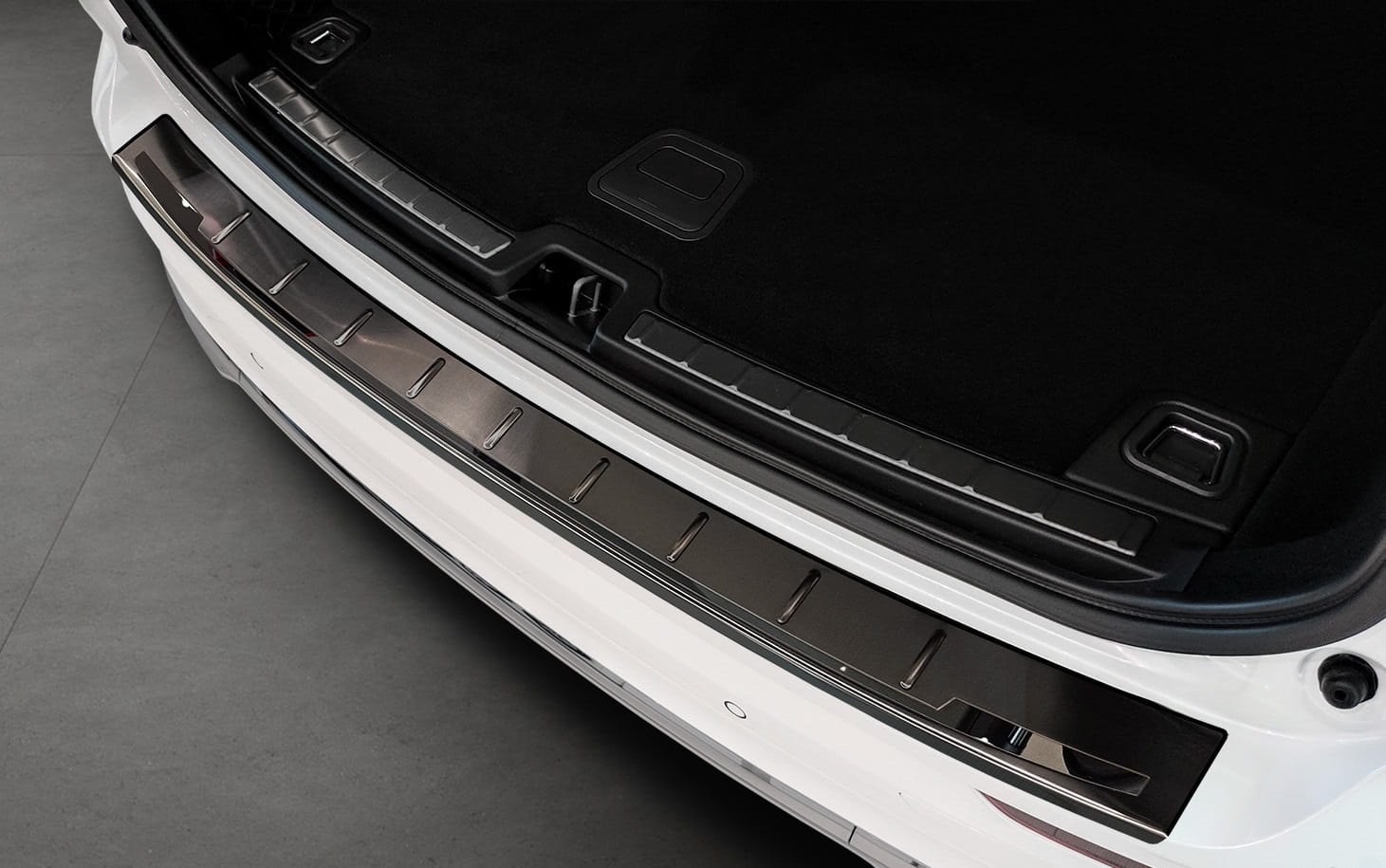 2 50201 VOLVO XC60 II 2017-2021, FL.2021- LB4L.jpg