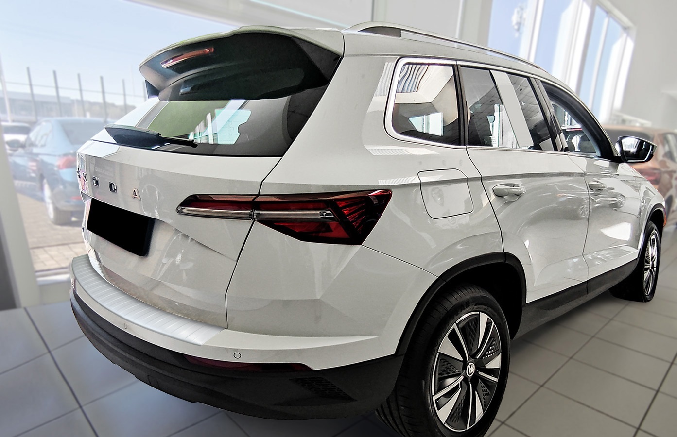 2 41104 SKODA KAROQ FL.2022- TL.jpg