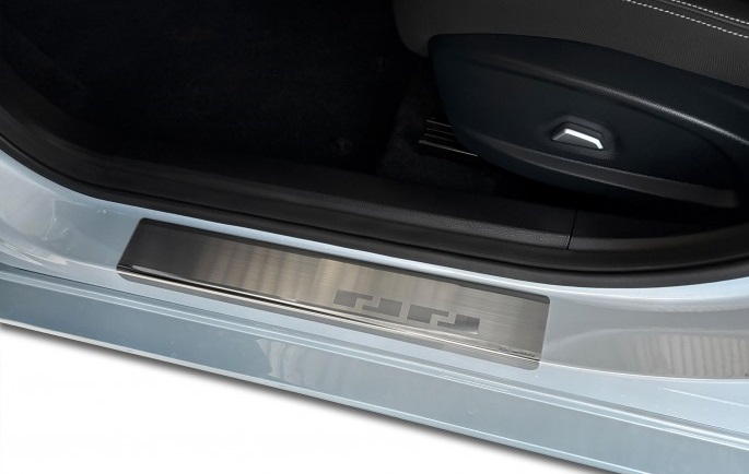 nakladki-progowe-jac-j7-plus (2).jpg