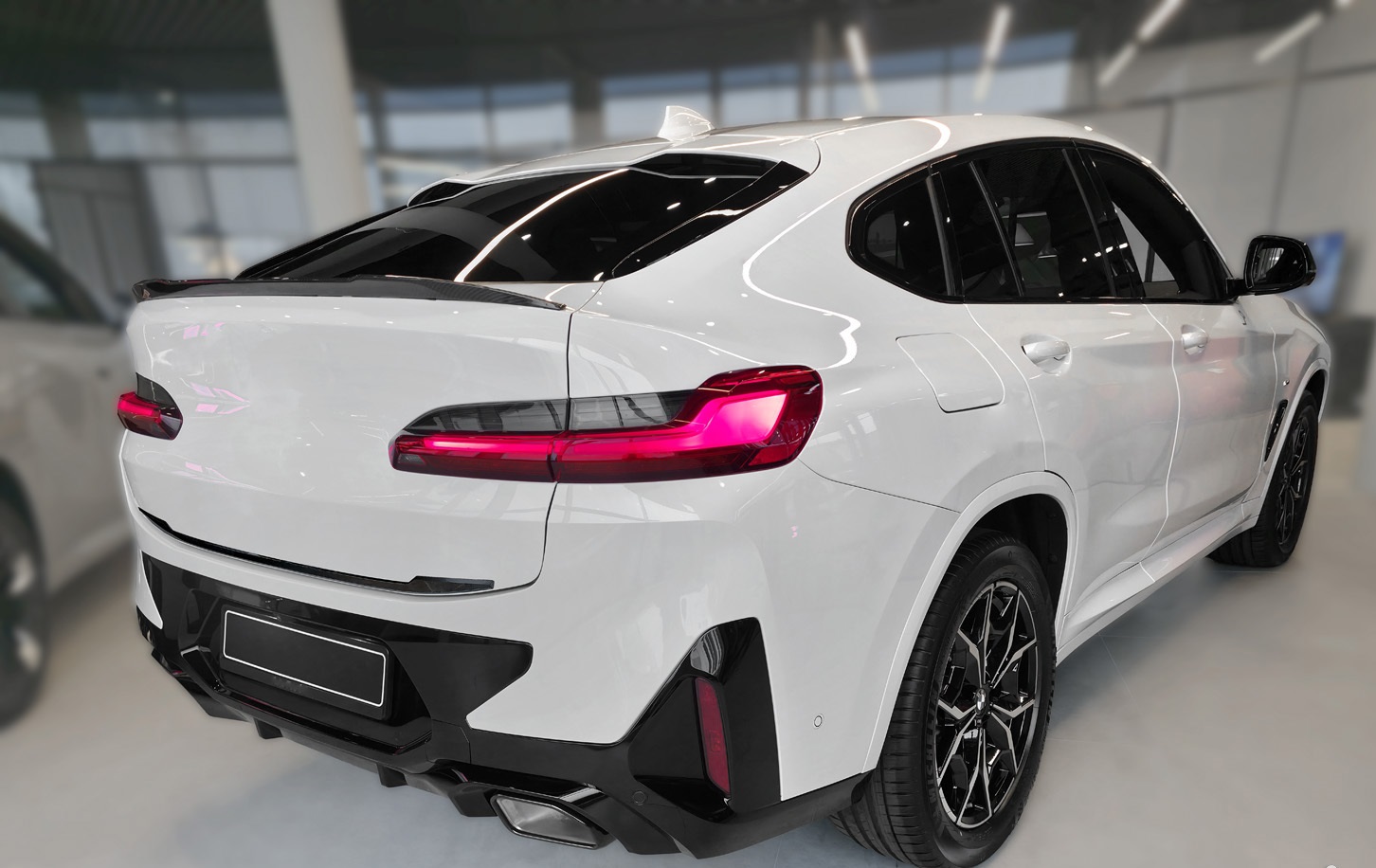 2 51125 BMW X4 II (G02) M-PAKIET FL.2021- TL.jpg