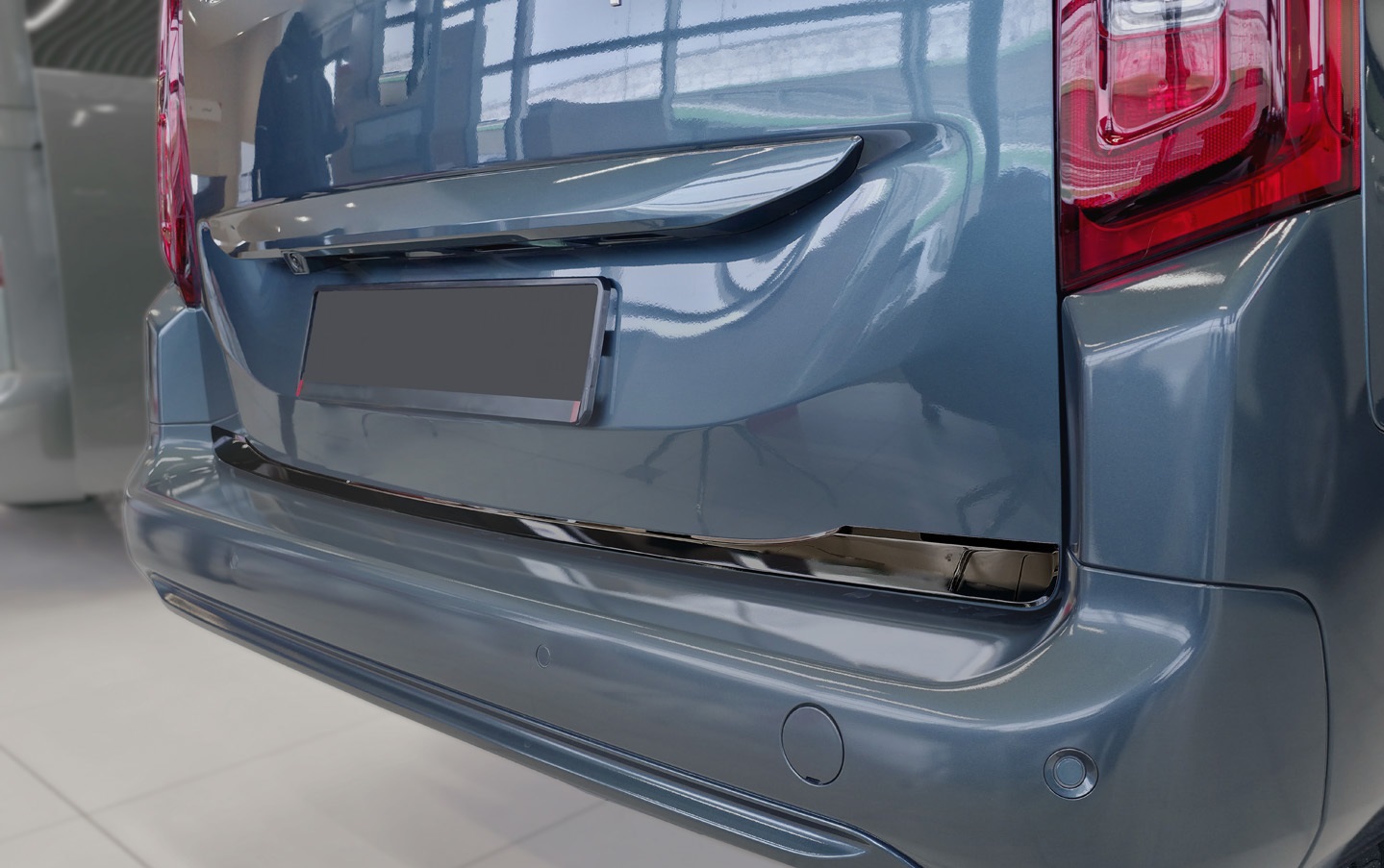 2 51119 Toyota Proace City Verso 2019-2024, FL 2024- LK2L.jpg