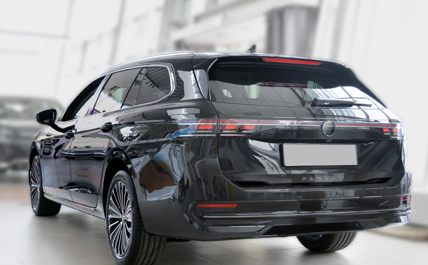 2 51135 Volkswagen PASSAT B9 Variant 2024- TL.jpg