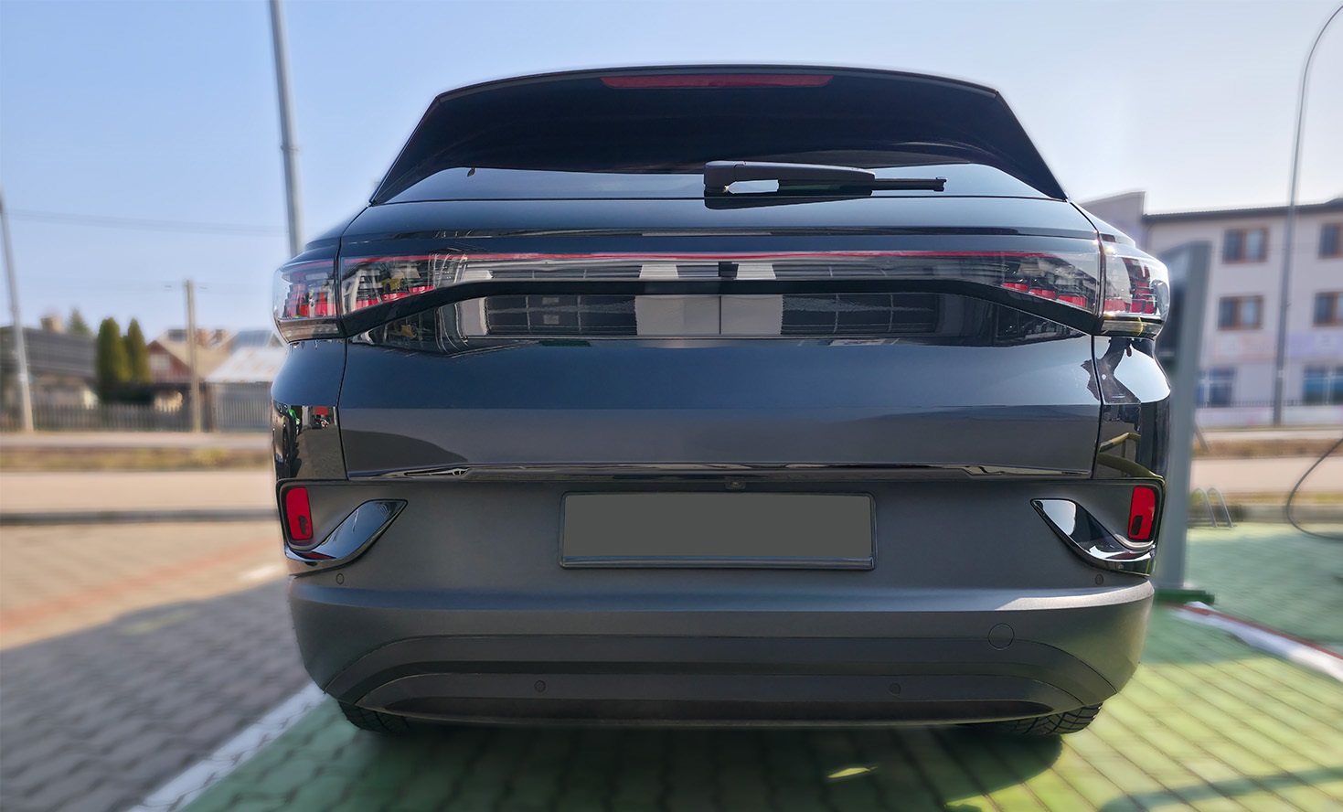 2 51136 VW ID4 2020- LK2L.JPG